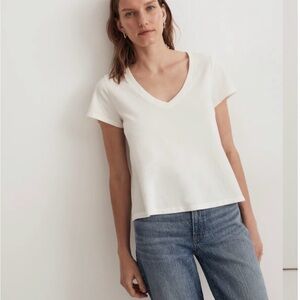 Madewell White and Brown V-Neck Short Sleeve Tee